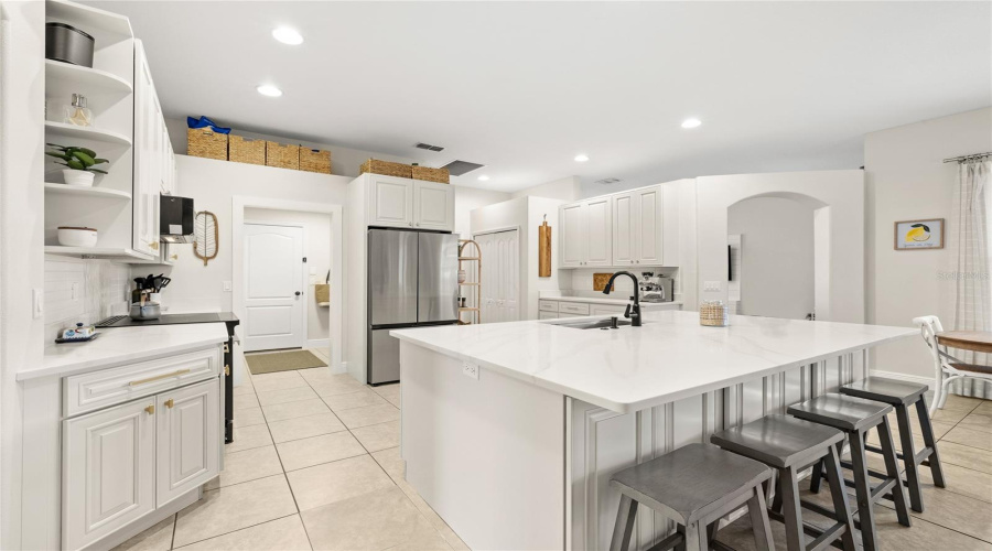 DAVENPORT, Florida 33897, 4 Bedrooms Bedrooms, ,3 BathroomsBathrooms,Residential,For Sale,HAMPTON,0,MFRO6396136