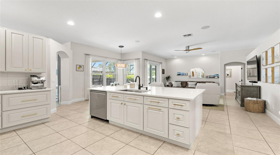 DAVENPORT, Florida 33897, 4 Bedrooms Bedrooms, ,3 BathroomsBathrooms,Residential,For Sale,HAMPTON,0,MFRO6396136