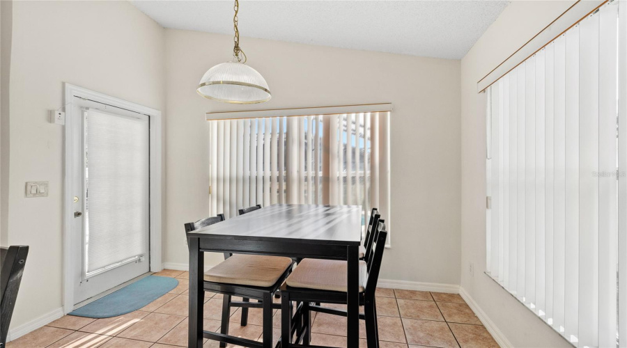 KISSIMMEE, Florida 34746, 4 Bedrooms Bedrooms, ,3 BathroomsBathrooms,Residential,For Sale,SENECA POINT,0,MFRO6395805