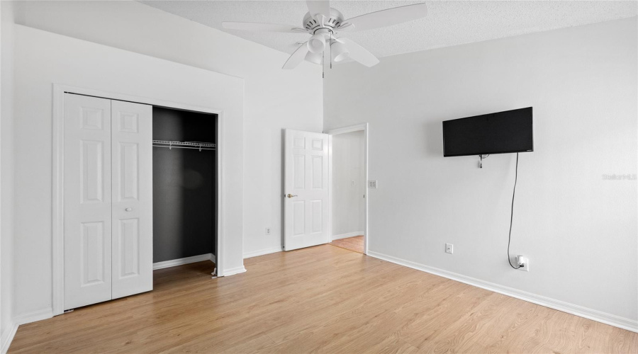 KISSIMMEE, Florida 34746, 4 Bedrooms Bedrooms, ,3 BathroomsBathrooms,Residential,For Sale,SENECA POINT,0,MFRO6395805