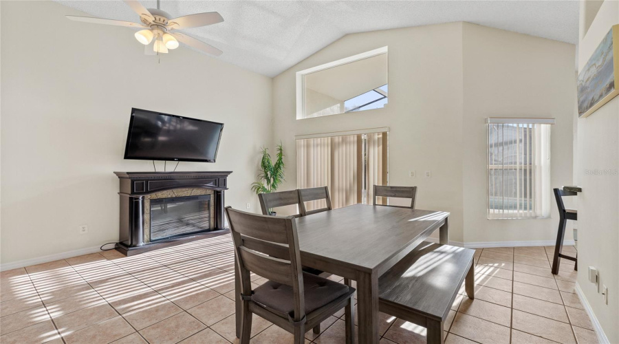 KISSIMMEE, Florida 34746, 4 Bedrooms Bedrooms, ,3 BathroomsBathrooms,Residential,For Sale,SENECA POINT,0,MFRO6395805