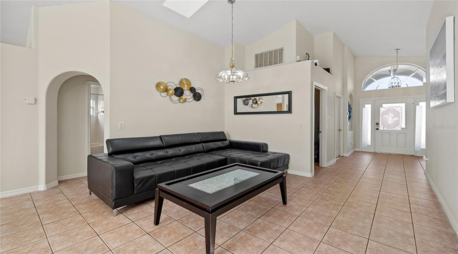 KISSIMMEE, Florida 34746, 4 Bedrooms Bedrooms, ,3 BathroomsBathrooms,Residential,For Sale,SENECA POINT,0,MFRO6395805