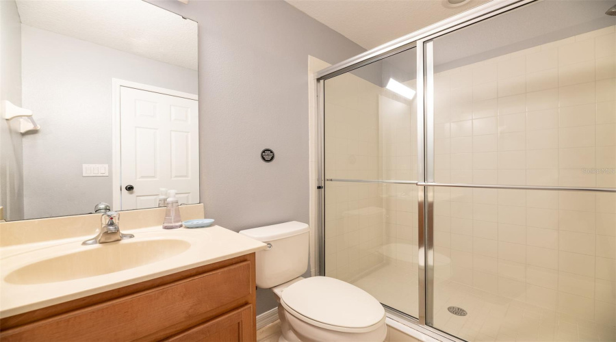 KISSIMMEE, Florida 34746, 6 Bedrooms Bedrooms, ,5 BathroomsBathrooms,Residential,For Sale,LAS FUENTES,0,MFRO6397248