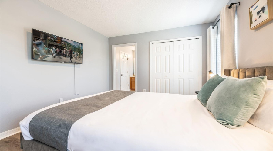 KISSIMMEE, Florida 34746, 6 Bedrooms Bedrooms, ,5 BathroomsBathrooms,Residential,For Sale,LAS FUENTES,0,MFRO6397248