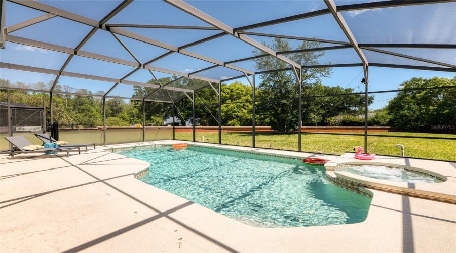 KISSIMMEE, Florida 34746, 6 Bedrooms Bedrooms, ,5 BathroomsBathrooms,Residential,For Sale,LAS FUENTES,0,MFRO6397248