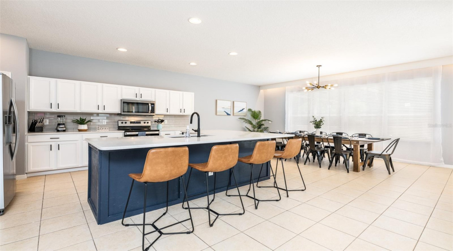 KISSIMMEE, Florida 34746, 6 Bedrooms Bedrooms, ,5 BathroomsBathrooms,Residential,For Sale,LAS FUENTES,0,MFRO6397248