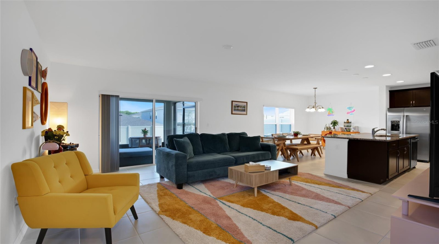 DAVENPORT, Florida 33837, 4 Bedrooms Bedrooms, ,2 BathroomsBathrooms,Residential,For Sale,SWAN SWIM,0,MFRTB8494970