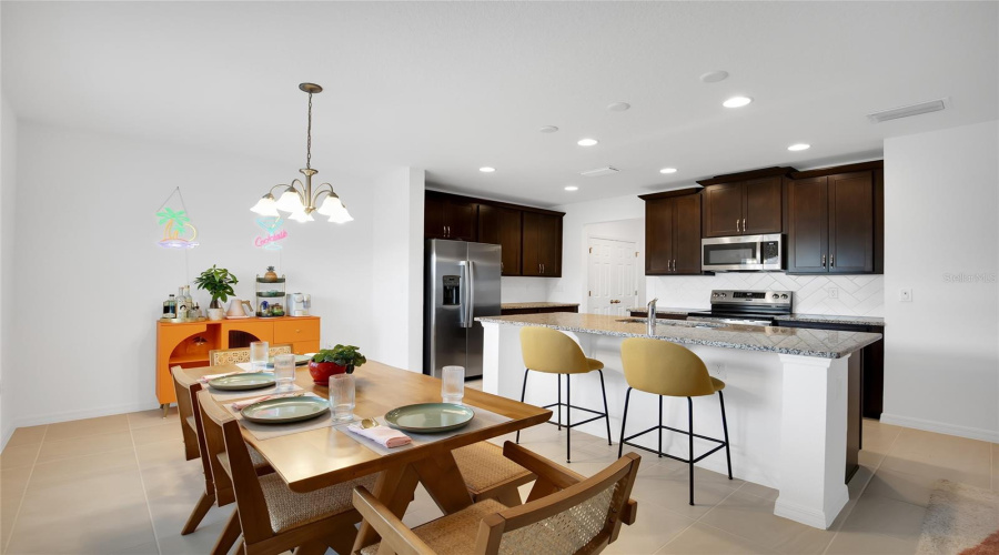 DAVENPORT, Florida 33837, 4 Bedrooms Bedrooms, ,2 BathroomsBathrooms,Residential,For Sale,SWAN SWIM,0,MFRTB8494970