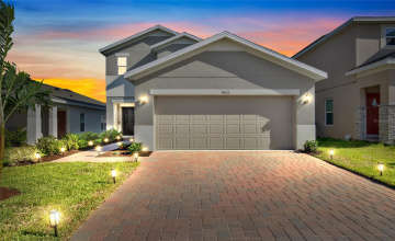 DAVENPORT, Florida 33837, 4 Bedrooms Bedrooms, ,2 BathroomsBathrooms,Residential,For Sale,SWAN SWIM,0,MFRTB8494970