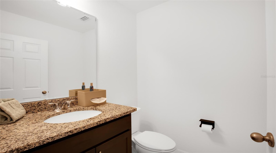 DAVENPORT, Florida 33837, 4 Bedrooms Bedrooms, ,2 BathroomsBathrooms,Residential,For Sale,SWAN SWIM,0,MFRTB8494970