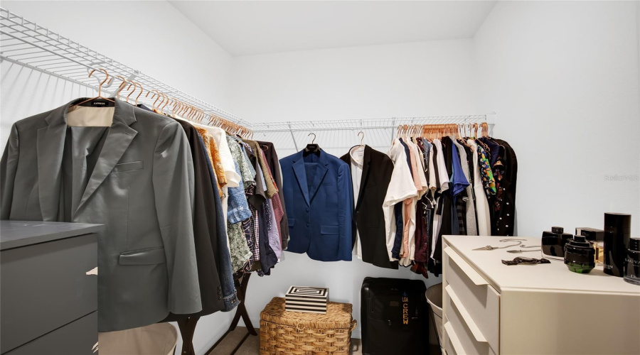 DAVENPORT, Florida 33837, 4 Bedrooms Bedrooms, ,2 BathroomsBathrooms,Residential,For Sale,SWAN SWIM,0,MFRTB8494970