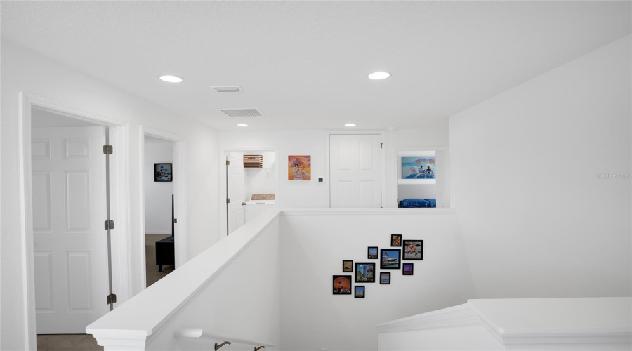 DAVENPORT, Florida 33837, 4 Bedrooms Bedrooms, ,2 BathroomsBathrooms,Residential,For Sale,SWAN SWIM,0,MFRTB8494970