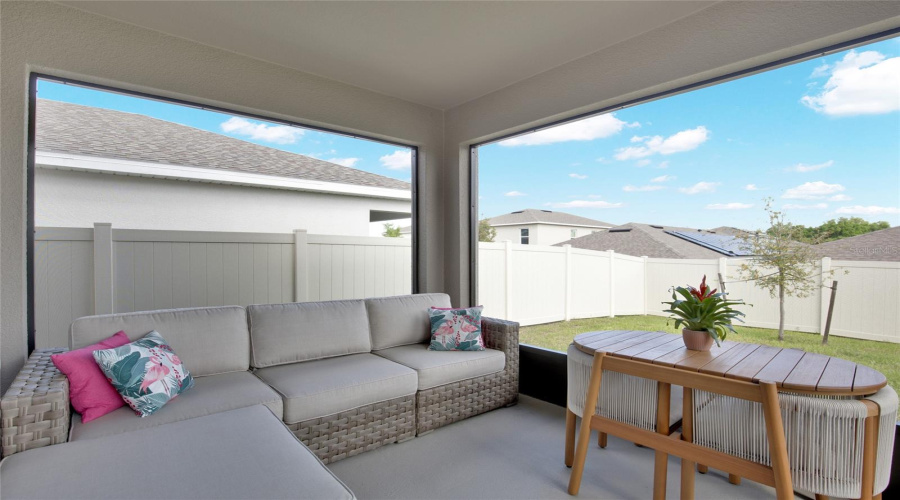 DAVENPORT, Florida 33837, 4 Bedrooms Bedrooms, ,2 BathroomsBathrooms,Residential,For Sale,SWAN SWIM,0,MFRTB8494970