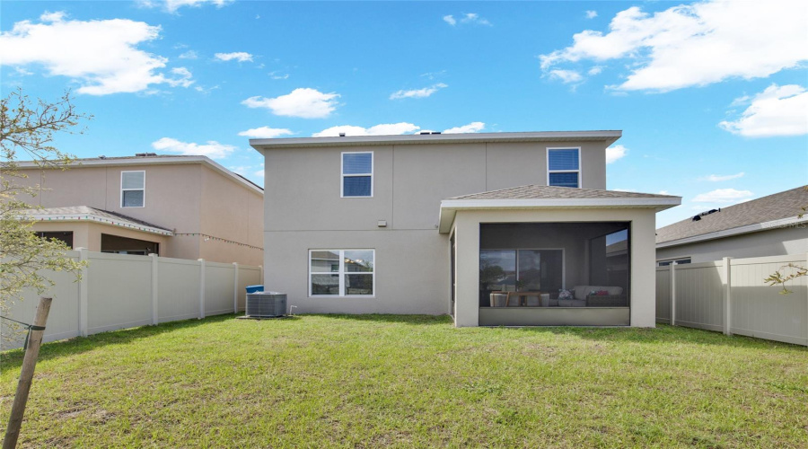 DAVENPORT, Florida 33837, 4 Bedrooms Bedrooms, ,2 BathroomsBathrooms,Residential,For Sale,SWAN SWIM,0,MFRTB8494970
