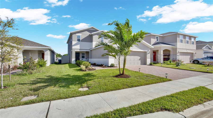DAVENPORT, Florida 33837, 4 Bedrooms Bedrooms, ,2 BathroomsBathrooms,Residential,For Sale,SWAN SWIM,0,MFRTB8494970