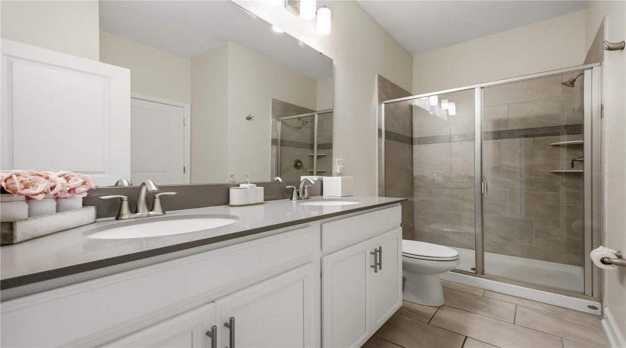 DAVENPORT, Florida 33896, 8 Bedrooms Bedrooms, ,5 BathroomsBathrooms,Residential,For Sale,OCEAN COURSE,0,MFRS5147137