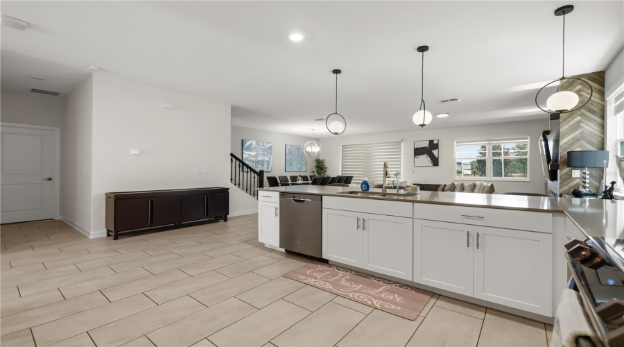 DAVENPORT, Florida 33896, 8 Bedrooms Bedrooms, ,5 BathroomsBathrooms,Residential,For Sale,OCEAN COURSE,0,MFRS5147137