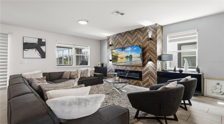 DAVENPORT, Florida 33896, 8 Bedrooms Bedrooms, ,5 BathroomsBathrooms,Residential,For Sale,OCEAN COURSE,0,MFRS5147137