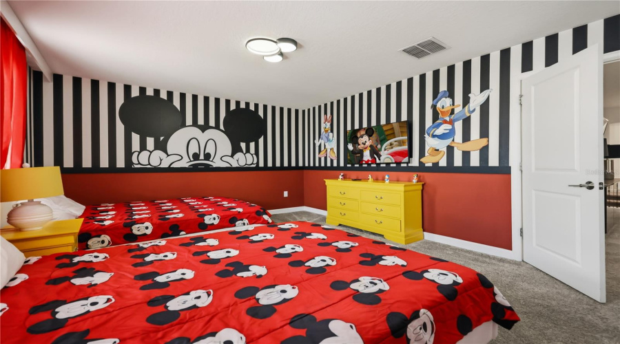 DAVENPORT, Florida 33896, 8 Bedrooms Bedrooms, ,5 BathroomsBathrooms,Residential,For Sale,OCEAN COURSE,0,MFRS5147137