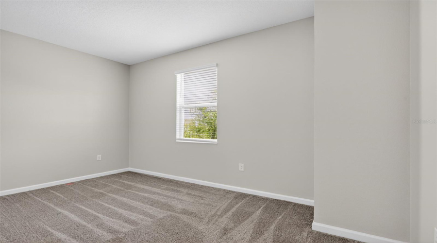 DAVENPORT, Florida 33896, 3 Bedrooms Bedrooms, ,2 BathroomsBathrooms,Residential,For Sale,DROP,0,MFRS5147338