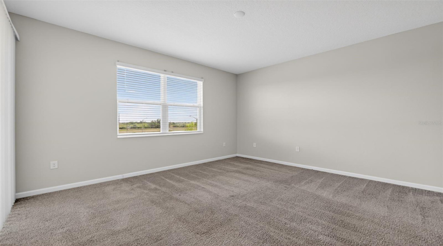 DAVENPORT, Florida 33896, 3 Bedrooms Bedrooms, ,2 BathroomsBathrooms,Residential,For Sale,DROP,0,MFRS5147338