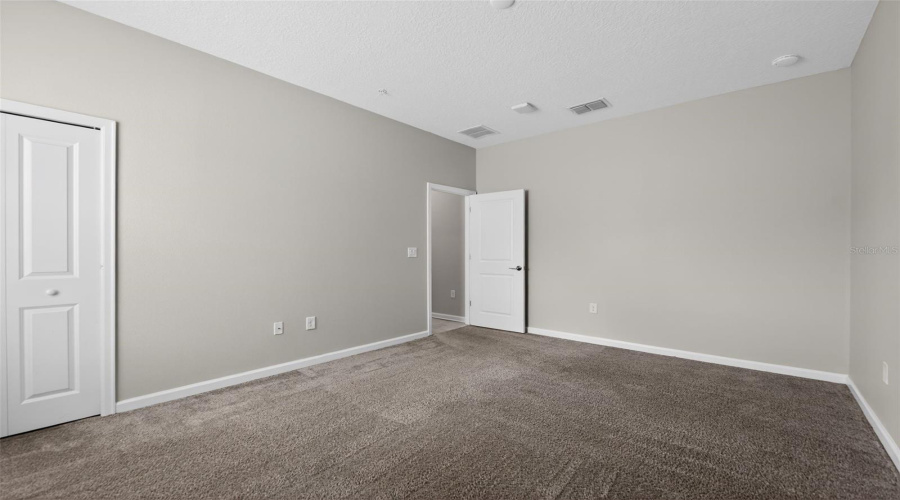 DAVENPORT, Florida 33896, 3 Bedrooms Bedrooms, ,2 BathroomsBathrooms,Residential,For Sale,DROP,0,MFRS5147338