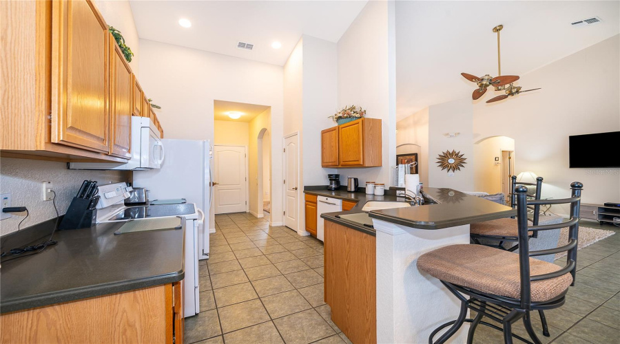 DAVENPORT, Florida 33896, 4 Bedrooms Bedrooms, ,3 BathroomsBathrooms,Residential,For Sale,BURFORD,0,MFRS5146858