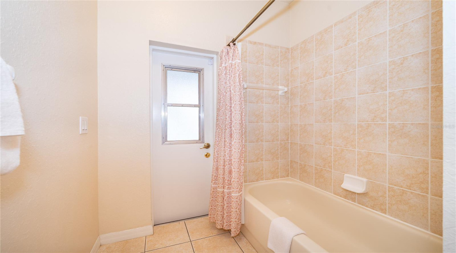 DAVENPORT, Florida 33896, 4 Bedrooms Bedrooms, ,3 BathroomsBathrooms,Residential,For Sale,BURFORD,0,MFRS5146858