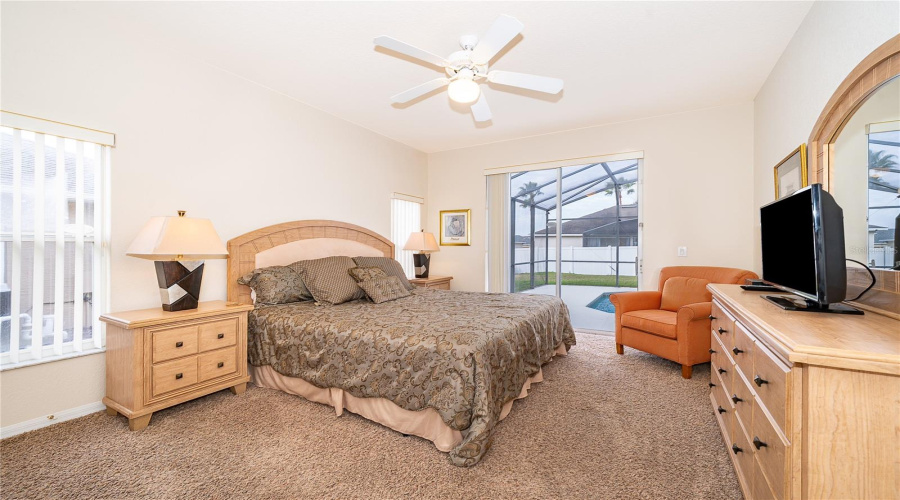 DAVENPORT, Florida 33896, 4 Bedrooms Bedrooms, ,3 BathroomsBathrooms,Residential,For Sale,BURFORD,0,MFRS5146858