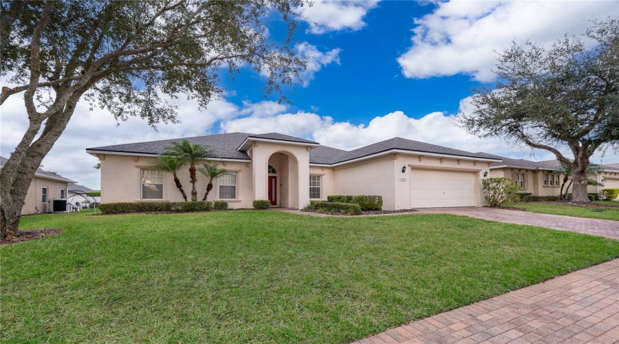 DAVENPORT, Florida 33896, 4 Bedrooms Bedrooms, ,3 BathroomsBathrooms,Residential,For Sale,BURFORD,0,MFRS5146858