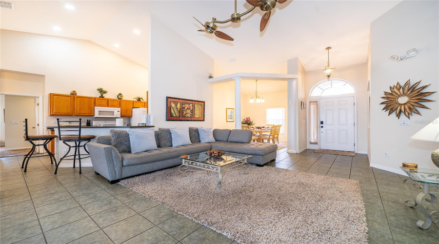 DAVENPORT, Florida 33896, 4 Bedrooms Bedrooms, ,3 BathroomsBathrooms,Residential,For Sale,BURFORD,0,MFRS5146858