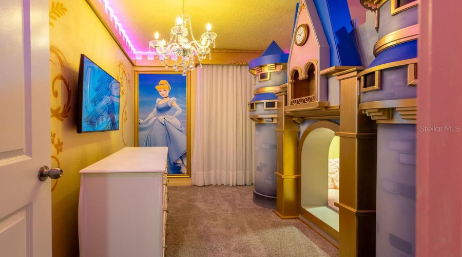 KISSIMMEE, Florida 34747, 4 Bedrooms Bedrooms, ,4 BathroomsBathrooms,Residential,For Sale,ZABALLINA,0,MFRO6396992