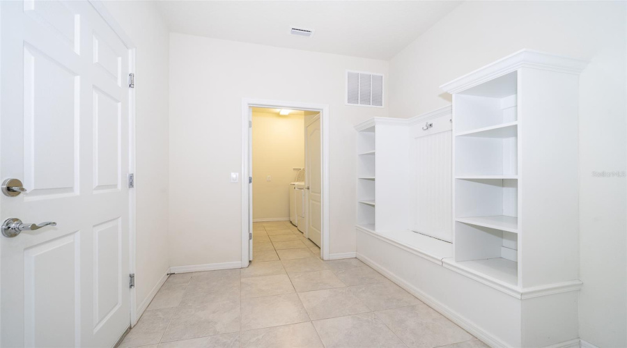 KISSIMMEE, Florida 34747, 8 Bedrooms Bedrooms, ,6 BathroomsBathrooms,Residential,For Sale,LIMA,0,MFRS5147226