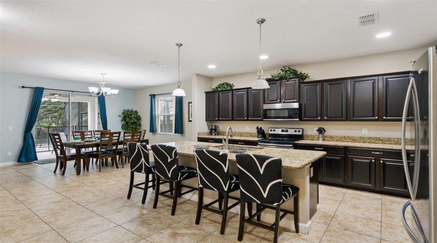 KISSIMMEE, Florida 34747, 6 Bedrooms Bedrooms, ,5 BathroomsBathrooms,Residential,For Sale,CUBAN PALM,0,MFRS5147422