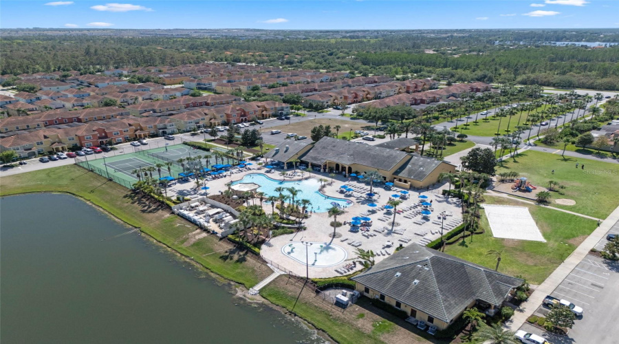 KISSIMMEE, Florida 34747, 6 Bedrooms Bedrooms, ,5 BathroomsBathrooms,Residential,For Sale,CUBAN PALM,0,MFRS5147422