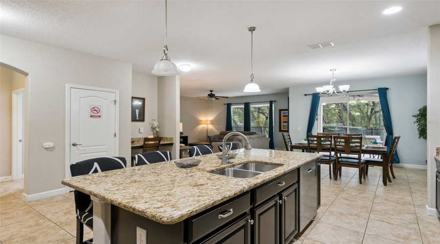 KISSIMMEE, Florida 34747, 6 Bedrooms Bedrooms, ,5 BathroomsBathrooms,Residential,For Sale,CUBAN PALM,0,MFRS5147422