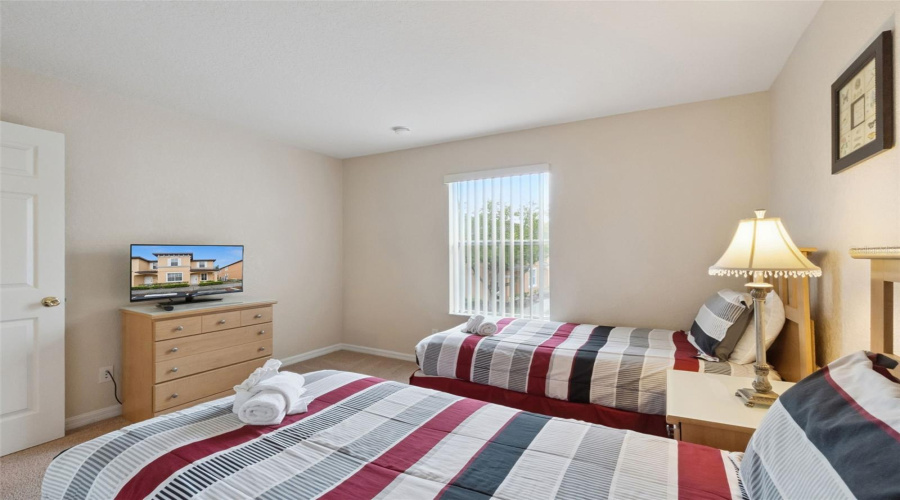 KISSIMMEE, Florida 34746, 4 Bedrooms Bedrooms, ,3 BathroomsBathrooms,Residential,For Sale,DELOREAN,0,MFRS5147430