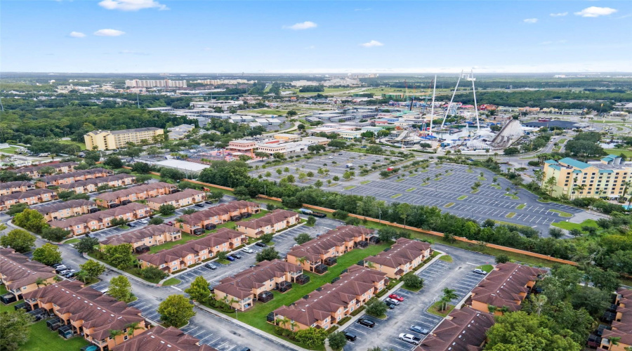 KISSIMMEE, Florida 34746, 4 Bedrooms Bedrooms, ,3 BathroomsBathrooms,Residential,For Sale,DELOREAN,0,MFRS5147430