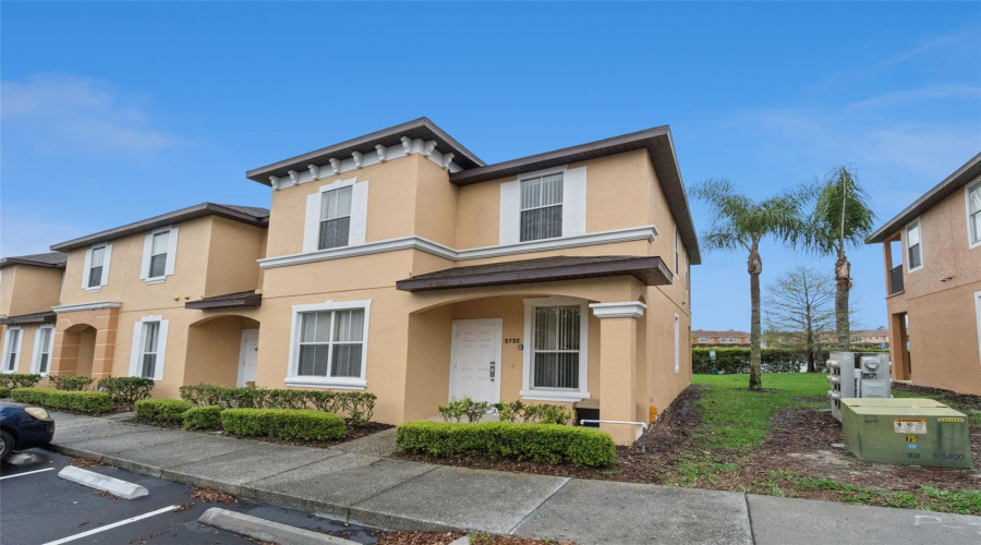 KISSIMMEE, Florida 34746, 4 Bedrooms Bedrooms, ,3 BathroomsBathrooms,Residential,For Sale,DELOREAN,0,MFRS5147430