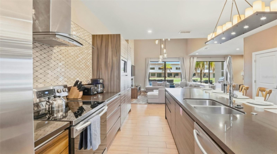 KISSIMMEE, Florida 34747, 3 Bedrooms Bedrooms, ,3 BathroomsBathrooms,Residential,For Sale,BROOKLYN,0,MFRO6397425