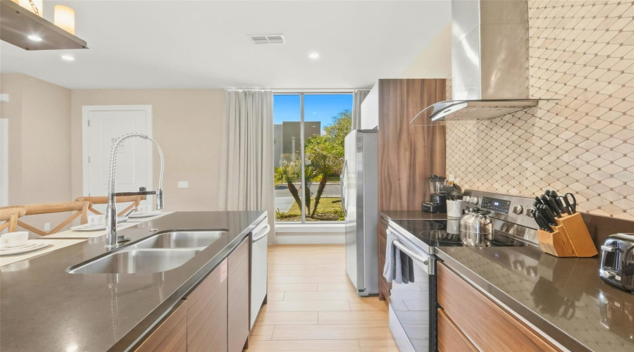 KISSIMMEE, Florida 34747, 3 Bedrooms Bedrooms, ,3 BathroomsBathrooms,Residential,For Sale,BROOKLYN,0,MFRO6397425