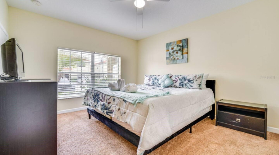 KISSIMMEE, Florida 34747, 4 Bedrooms Bedrooms, ,3 BathroomsBathrooms,Residential,For Sale,CALIFORNIA PALM,0,MFRO6397345