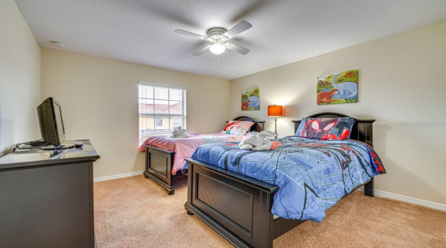 KISSIMMEE, Florida 34747, 4 Bedrooms Bedrooms, ,3 BathroomsBathrooms,Residential,For Sale,CALIFORNIA PALM,0,MFRO6397345