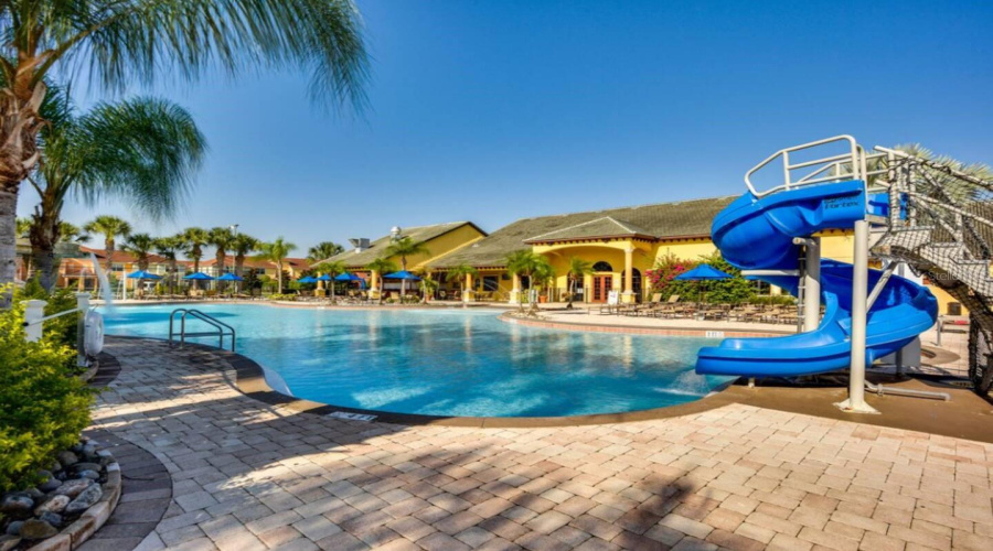 KISSIMMEE, Florida 34747, 4 Bedrooms Bedrooms, ,3 BathroomsBathrooms,Residential,For Sale,CALIFORNIA PALM,0,MFRO6397345