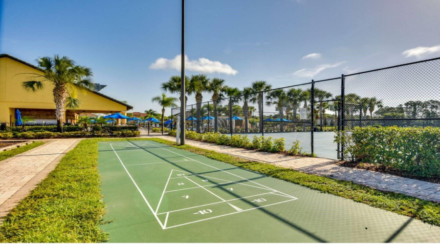 KISSIMMEE, Florida 34747, 4 Bedrooms Bedrooms, ,3 BathroomsBathrooms,Residential,For Sale,CALIFORNIA PALM,0,MFRO6397345