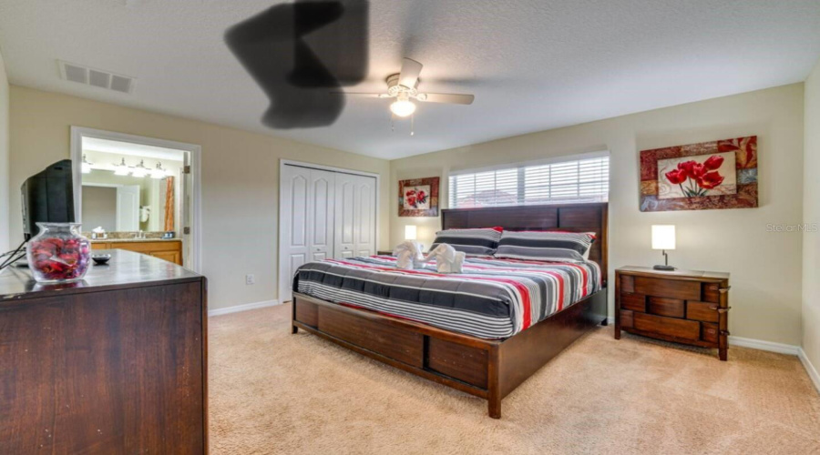 KISSIMMEE, Florida 34747, 4 Bedrooms Bedrooms, ,3 BathroomsBathrooms,Residential,For Sale,CALIFORNIA PALM,0,MFRO6397345