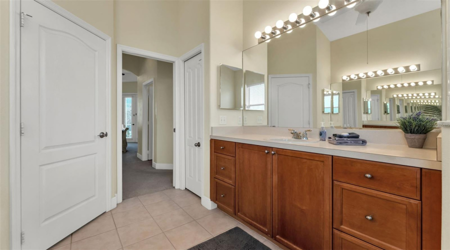 DAVENPORT, Florida 33897, 5 Bedrooms Bedrooms, ,3 BathroomsBathrooms,Residential,For Sale,BARBERA,0,MFRL4959727