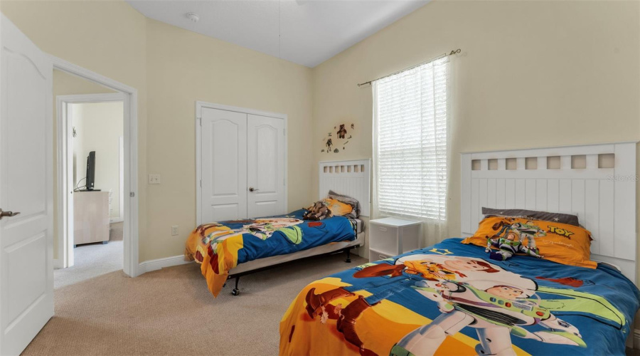 DAVENPORT, Florida 33897, 5 Bedrooms Bedrooms, ,3 BathroomsBathrooms,Residential,For Sale,BARBERA,0,MFRL4959727