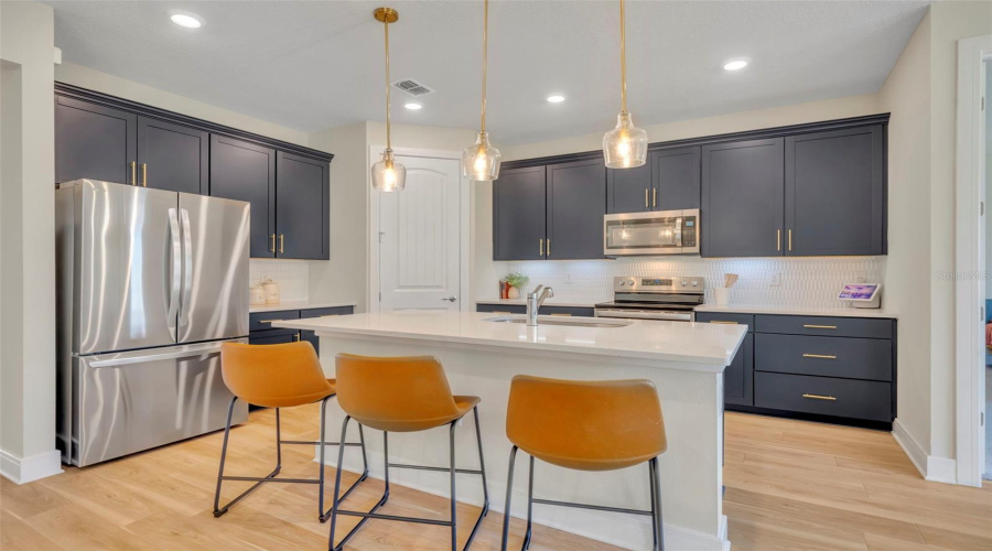 KISSIMMEE, Florida 34746, 3 Bedrooms Bedrooms, ,2 BathroomsBathrooms,Residential,For Sale,ROYAL POINT,0,MFRO6397580