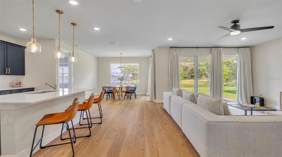 KISSIMMEE, Florida 34746, 3 Bedrooms Bedrooms, ,2 BathroomsBathrooms,Residential,For Sale,ROYAL POINT,0,MFRO6397580